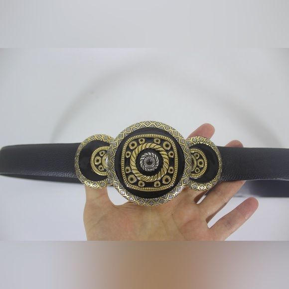 CHICO’S Black Leather Belt with Gold Silver Black Medallion Metal Buckle - Picture 2 of 7